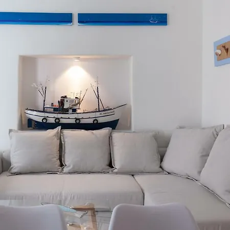 Pebbles 1bd House With Sea View In The Heart Of Apartment